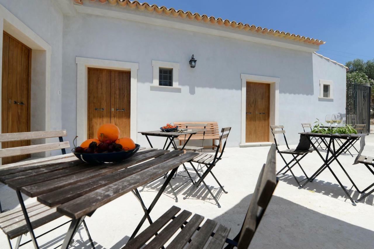 Maison d'hôtes Jardinu à Noto Extérieur photo